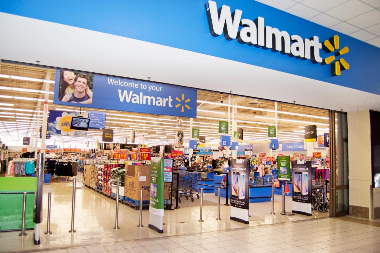 Walmart Opens Supercentre at Edmonton's Kingsway Mall, Shuts Location ...